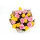 Букет  из  21 желтой и розовой эквадорских роз