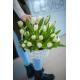 35 белых тюльпанов в Корзине